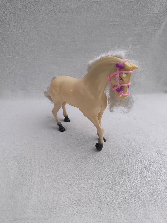 Cheval Barbie