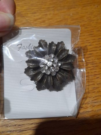 Broche