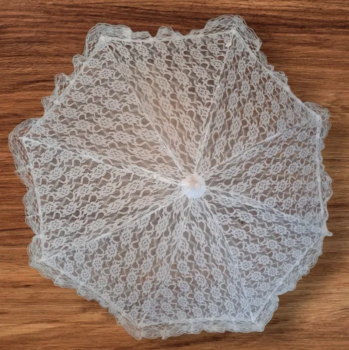 🌸 Ombrelle en dentelle blanche - Style romantique & vintage 🌸 - photo numéro 2