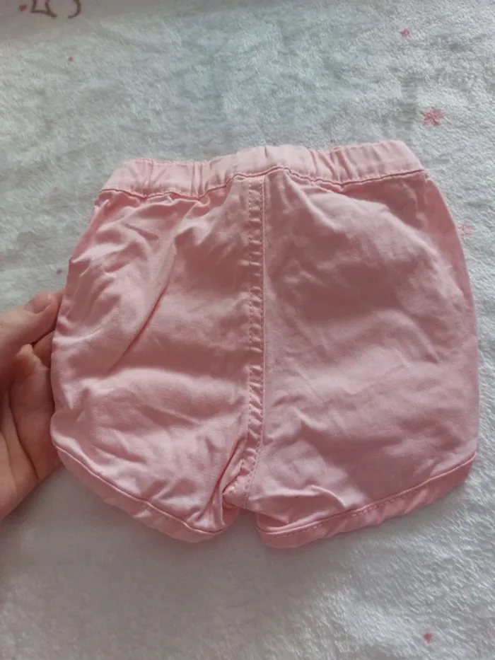 Short fille - photo numéro 2