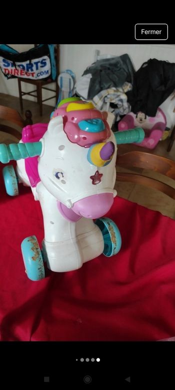 Pousse pousse lumineux et musicale