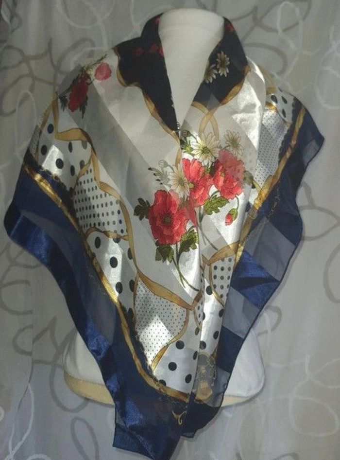 Superbe foulard pour femme