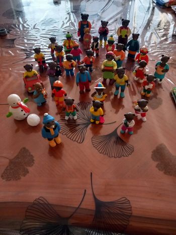 Lot figurines petit ours brun