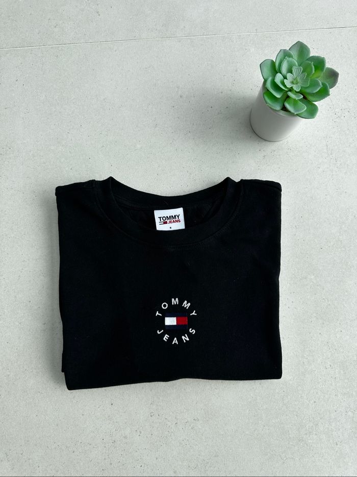 T-shirt Tommy Jeans noir taille S 👕 - photo numéro 3