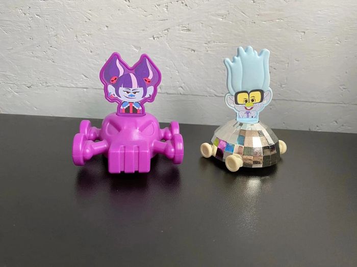 Lot de 2 figurines Petit Diamant & Val Thundershock - photo numéro 2
