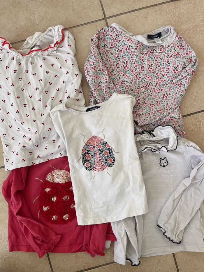 Lot de 5 t-shirt okaidi 3ans