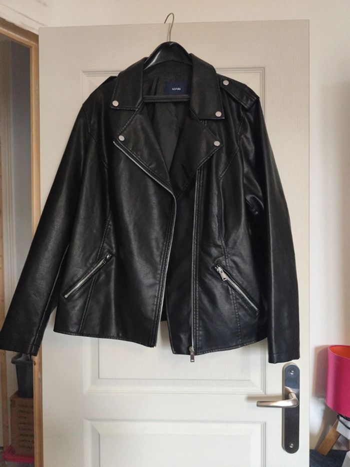 Veste en simili cuir neuve taille 52