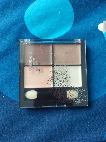 Palette 4 ombres à paupières avon