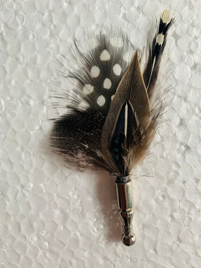 Broches en plumes. - photo numéro 10