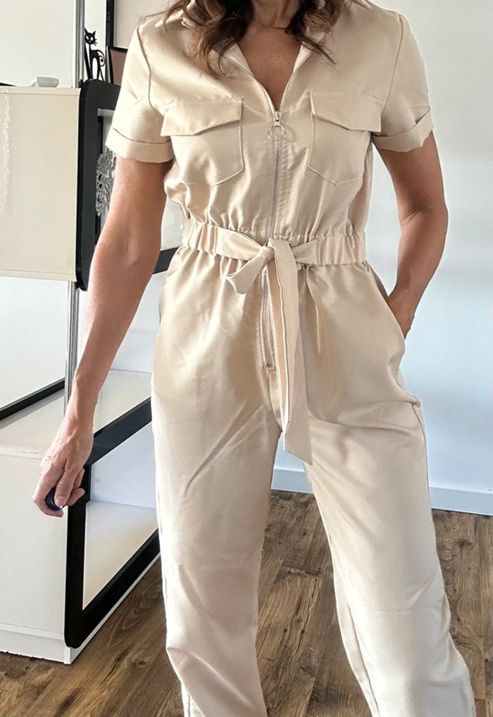 combinaison beige taille S