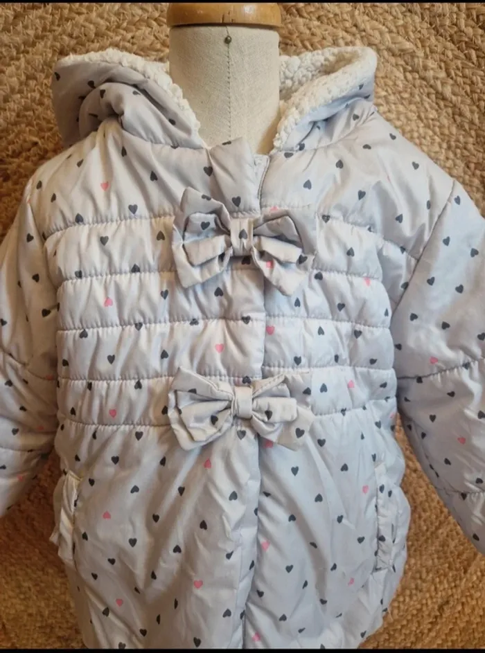 Jolie manteau gris à cœur fille la compagnie des petits 3 ans - photo numéro 3