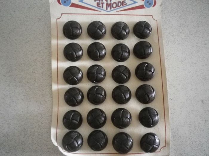 BOUTONS