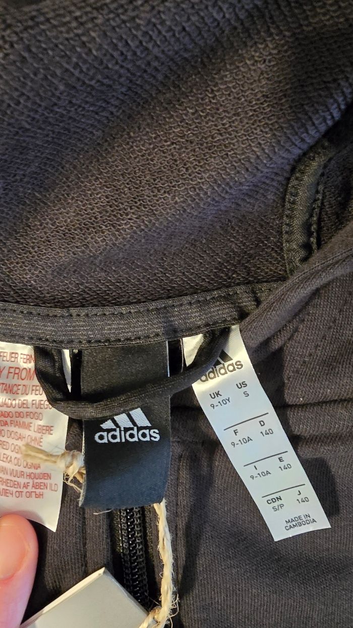 ( Neuf non porté)  🏷🥰➡️survetement unisex adidas 10 ans 🥰😍 - photo numéro 10