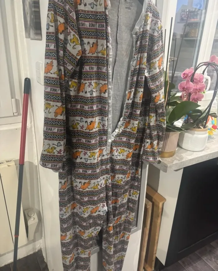 Combinaison le roi lion undiz taille L femme - photo numéro 2