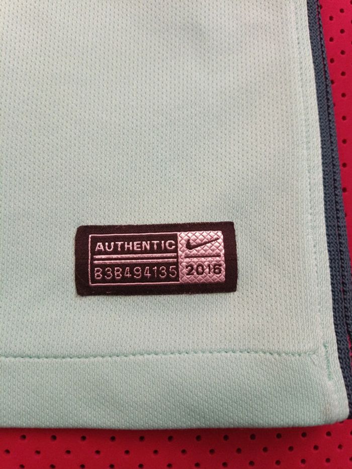 Maillot de foot Portugal, Nike Authentique Officiel taille Adulte M - photo numéro 6