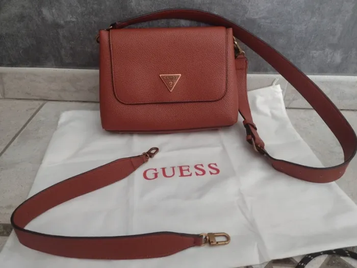 Sac Guess modèle Meridian Flap Crossbody - photo numéro 2