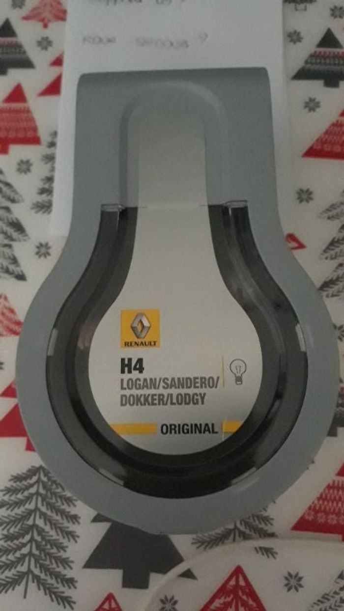 Boite ampoules voiture