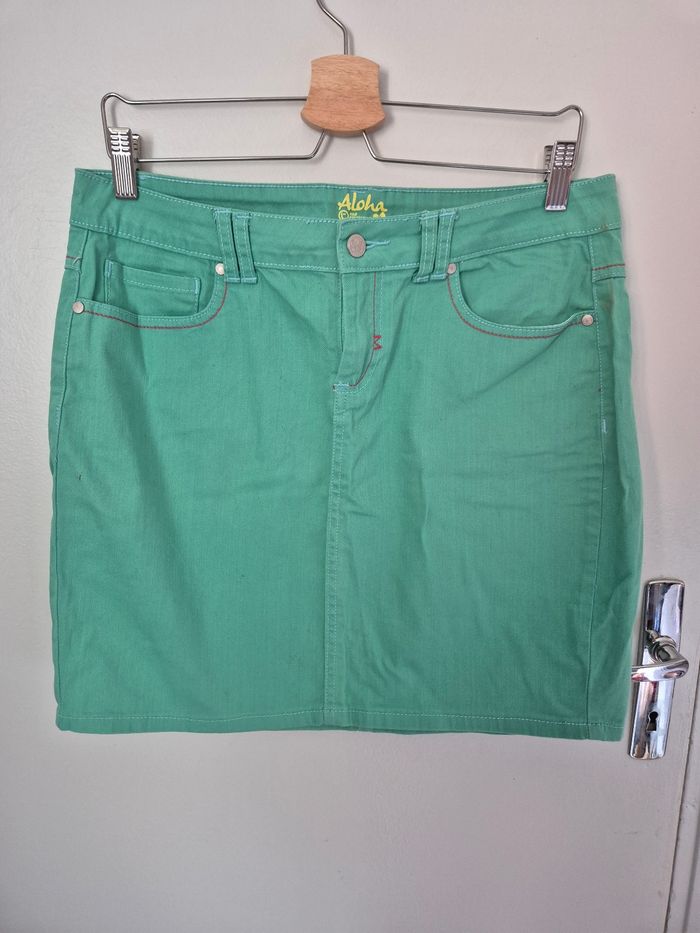 Superbe jupe verte taille 40