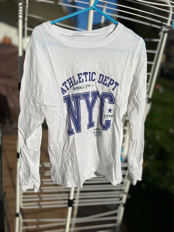T shirt manche longue la halle taille 8 ans