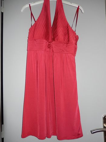 Robe rouge dos nu