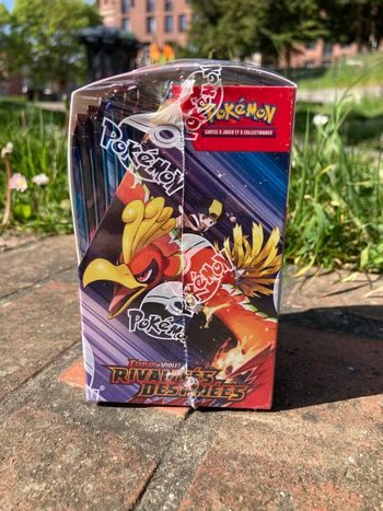 Pokemon - Demi Display Rivalités Destinées - Scellé 