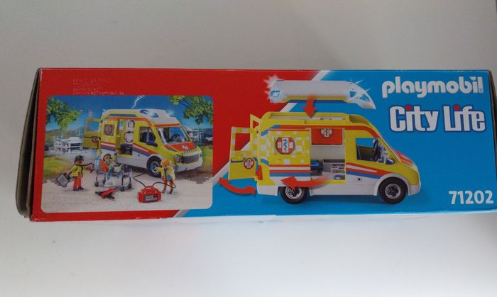 Playmobil City Life 71202 Ambulance avec effets lumineux et sonore - photo numéro 4