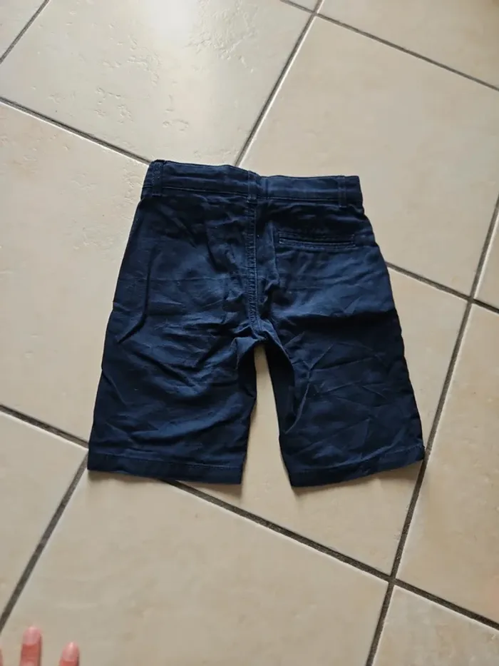 Lot de 3 shorts taille 5 ans - photo numéro 7