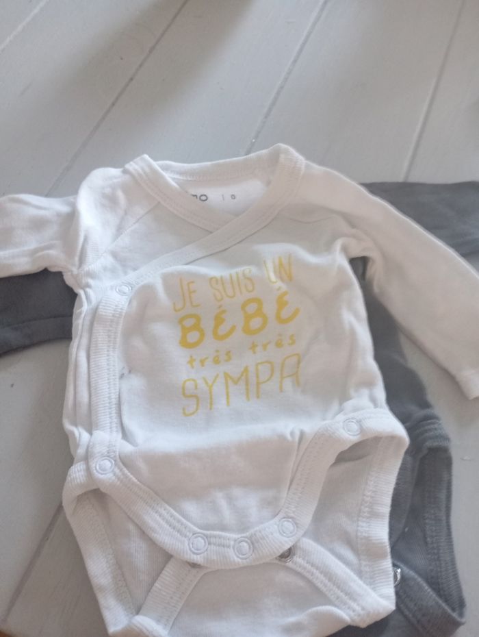 Lot bodys naissance - photo numéro 2