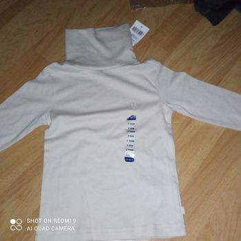 Sous pull neuf 3ans