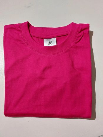 Tee-shirt fushia 5/6ans neuf