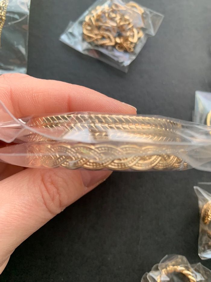 Lot de 14 bijoux dorés - photo numéro 7