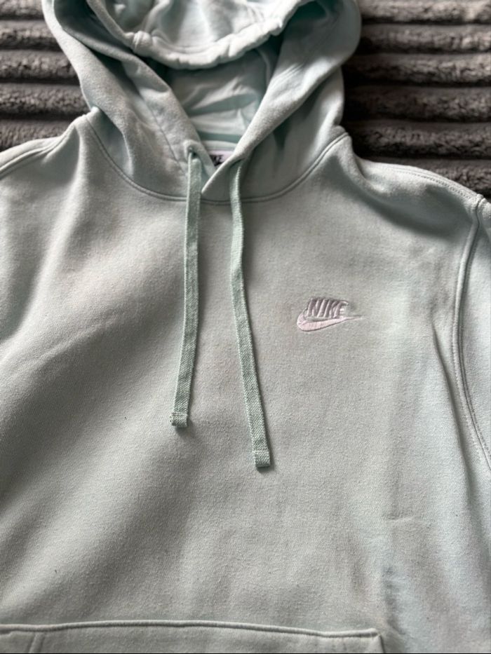 Pulls Nike bleue pastel