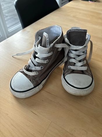Converse montante grise