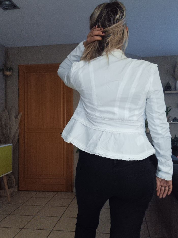 Veste blanche - photo numéro 4