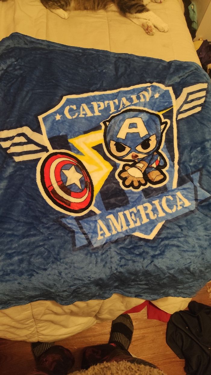 Peluche et plaid captain America - photo numéro 3