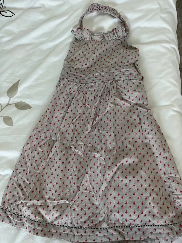 Robe dos nus