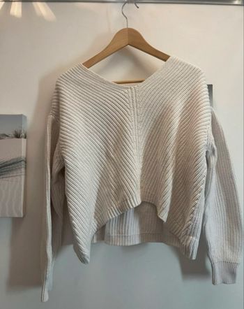 Pull blanc en maille col en V
