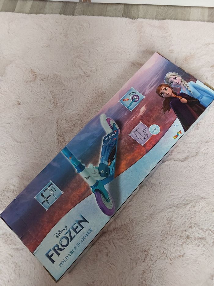 Trottinette pliable 2 roues Smoby - La Reine des Neiges - photo numéro 3