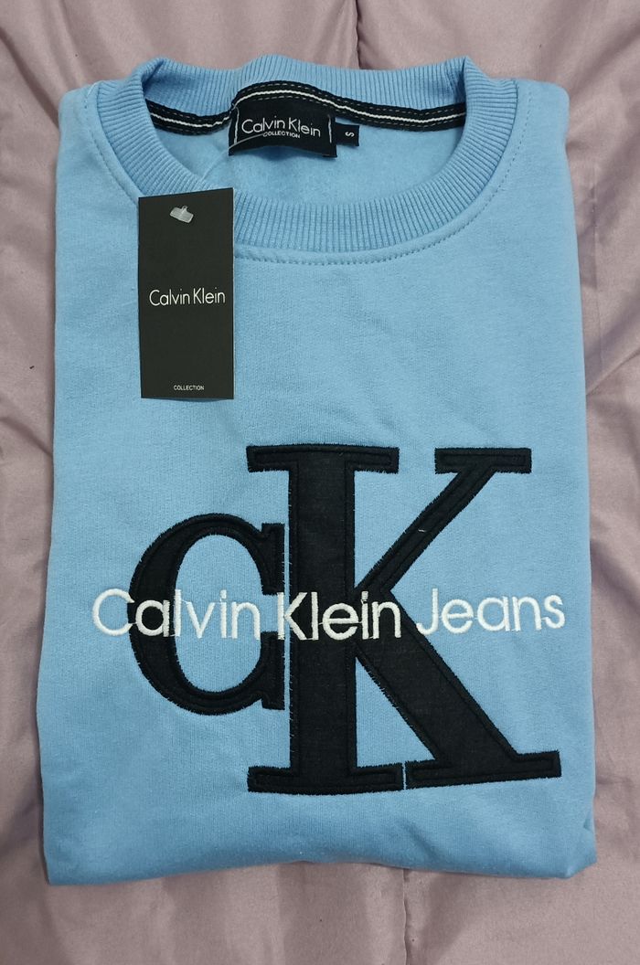 Pull Calvin Klein bleu S
