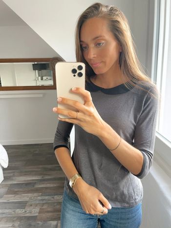 Hauts gris avec col claudine noir Zara