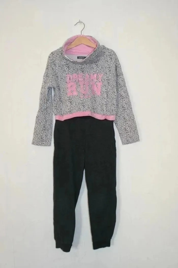 Survêtement marque In Extenso taille 8 ans