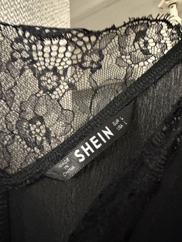 Débardeur dentelle - photo numéro 3