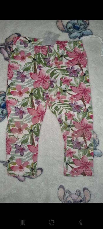 Leggings 12 mois en très bon état