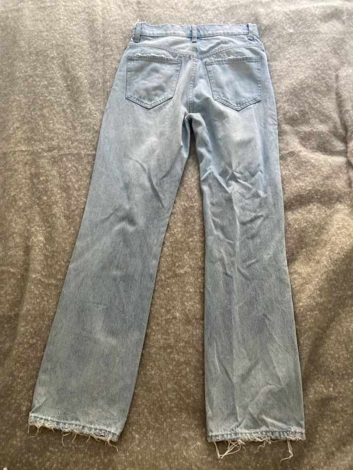 Jean Zara taille 34 – Coupe droite, effet délavé - photo numéro 3