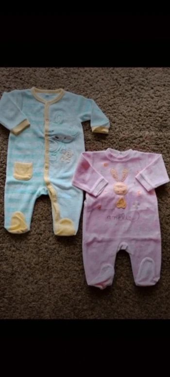 🩷Lot 2 pyjamas 6 mois In Extenso