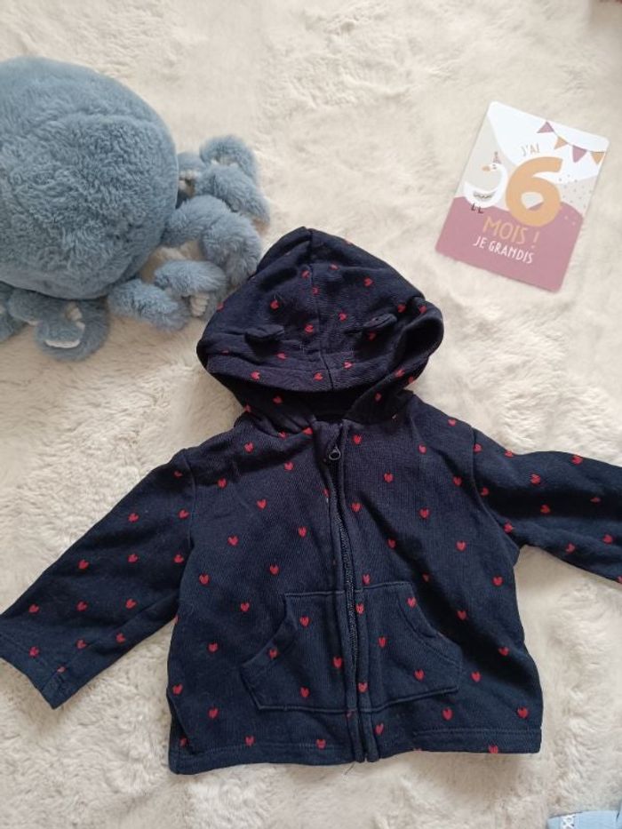 Sweat à capuche Kiabi 6 mois
