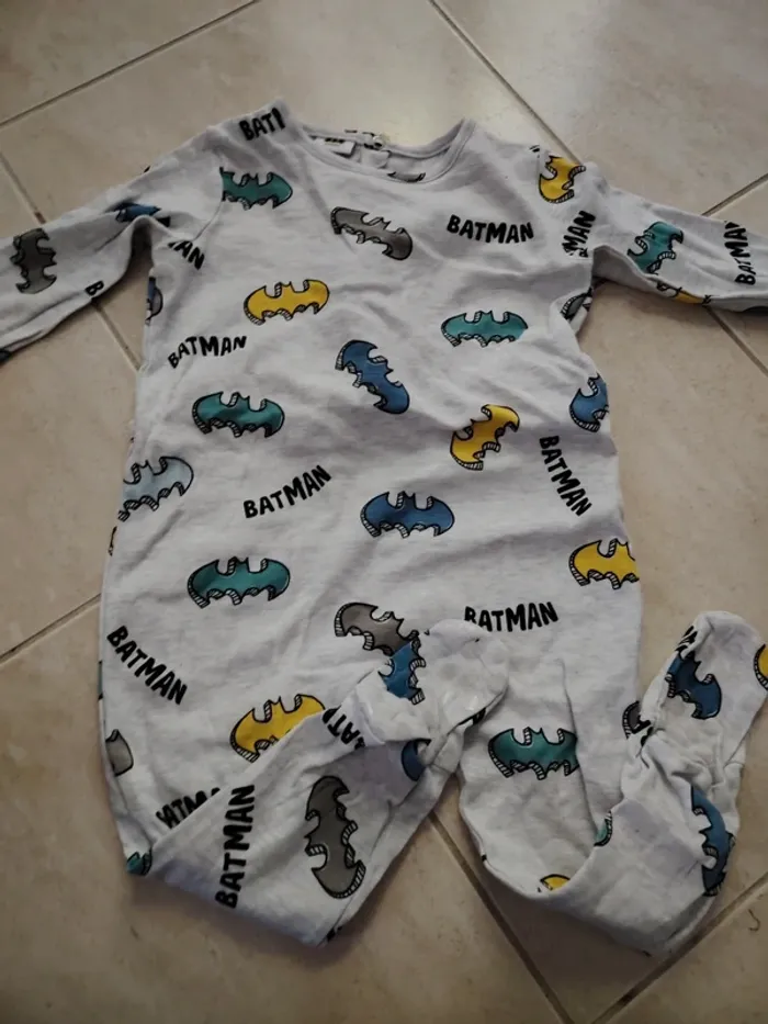 Pyjama une pièce - photo numéro 2