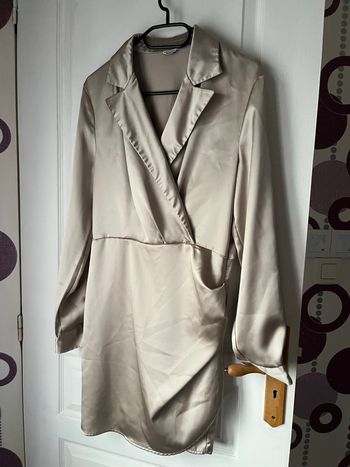 Robe décolleté