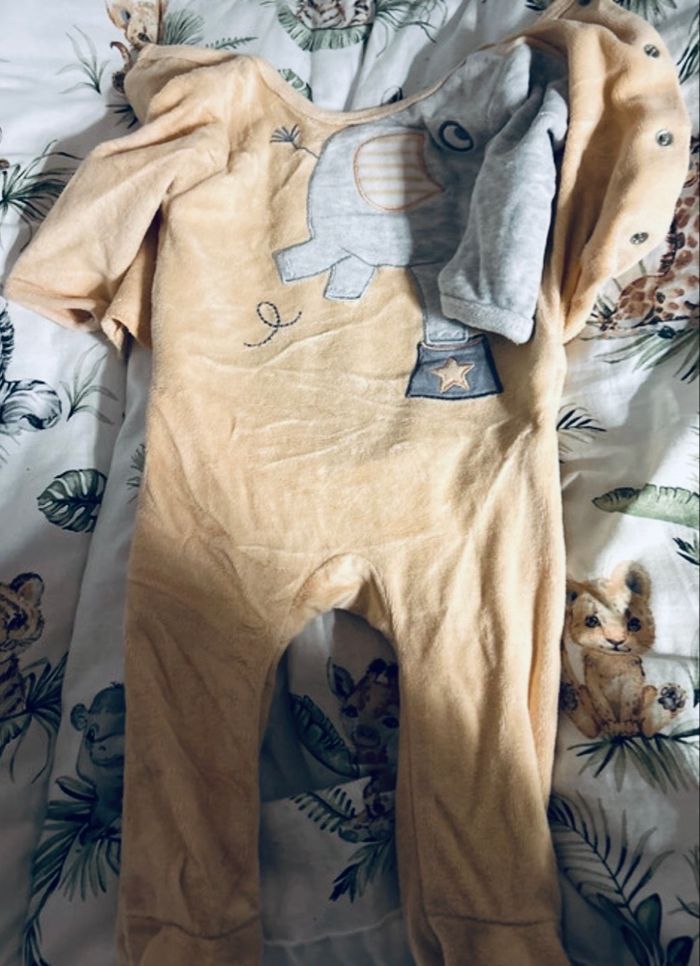 Lot de vêtements 3/6 mois - photo numéro 4