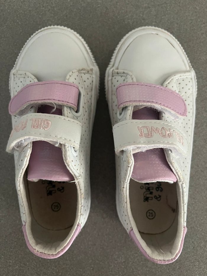 Belles baskets sneakers à scratchs blanches pointure 25 Mini & Girls - photo numéro 4